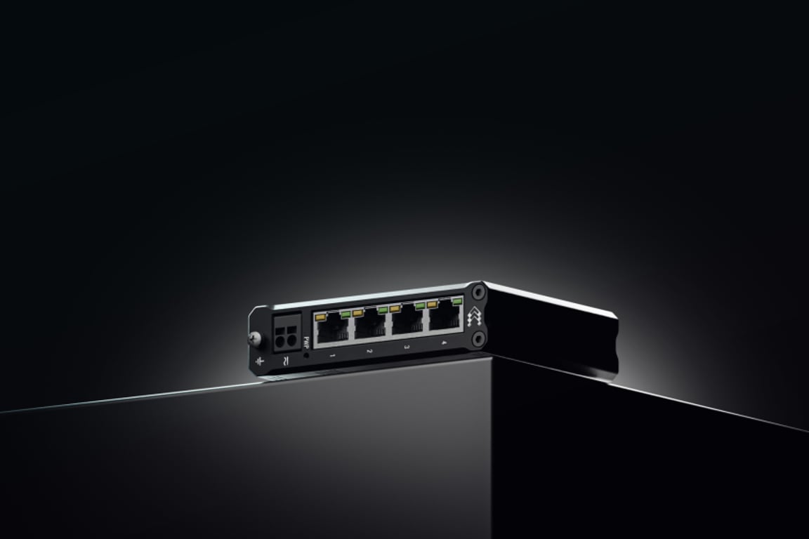 Teltonika TSW304 Gigabit Ethernet (10/100/1000) Obsługa PoE Czarny