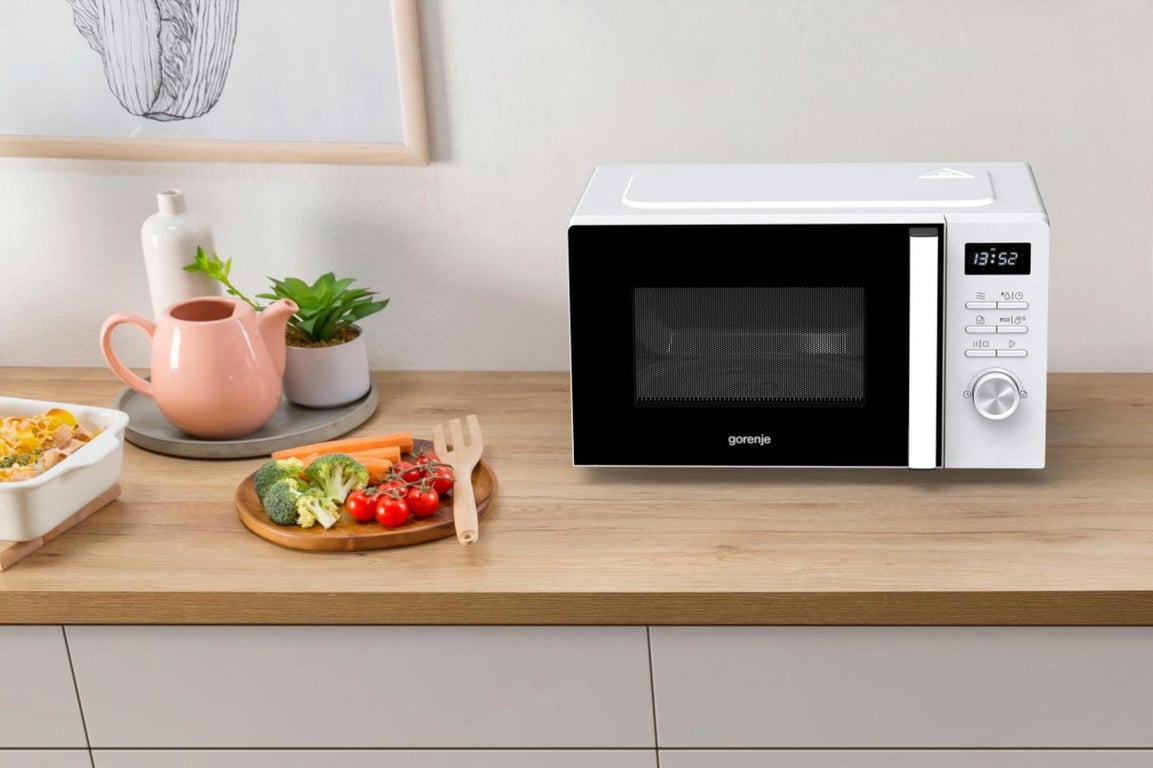 Gorenje MO20A3WH Biały Mikrofalówka Solo Blat 20 l 800 W