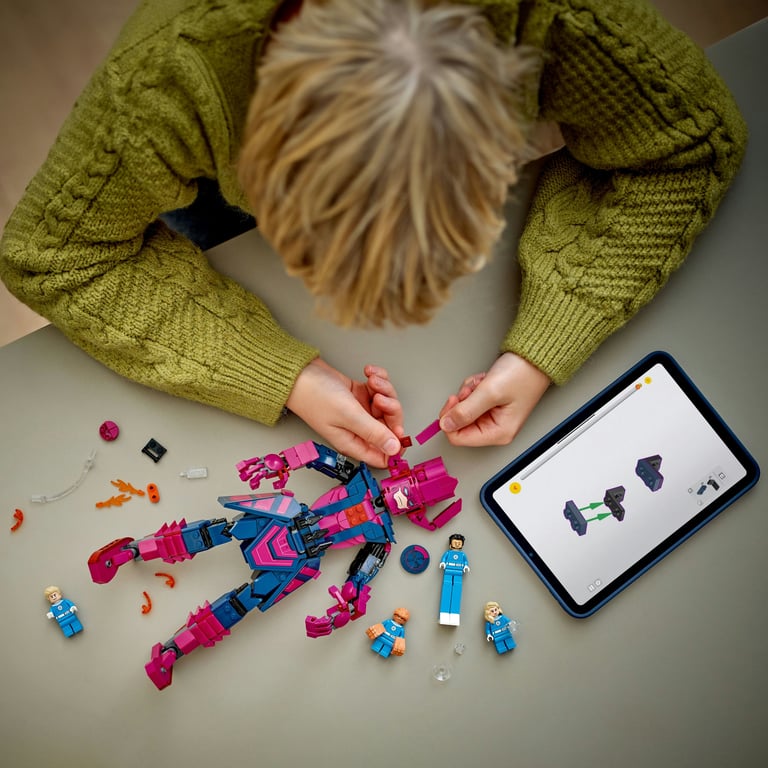 фото Блоковий конструктор LEGO Marvel Фантастична четвірка проти Ґалактуса: фігурка для складання (76316)