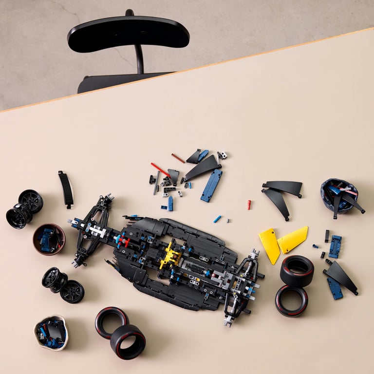 фото Авто-конструктор LEGO Technic Oracle Red Bull Racing RB20 F1 (42206)