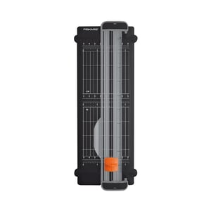 Fiskars SureCut pappersskärare, 7 ark.
