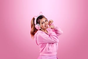 Razer Kraken Kitty V2 Pro Kopfhörer, kabelgebunden, Kopfbügel, Gaming, USB Typ A, rosa