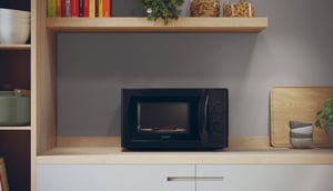 Candy Idea CMW20SMB Czarny Mikrofalówka Solo Blat 20 l 700 W