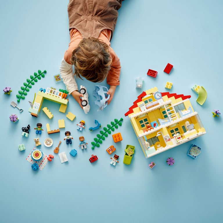 фото Блоковий конструктор LEGO Duplo Сімейний будинок 3 в 1 (10994)