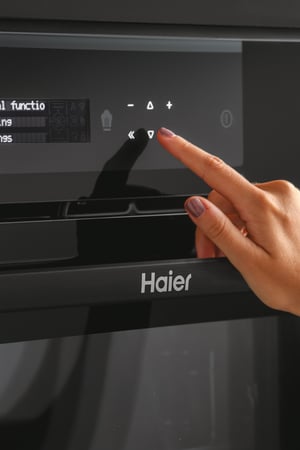 Haier I-Message Series 2 HWO60SM2B9BH 70 l 3500 W Czarny