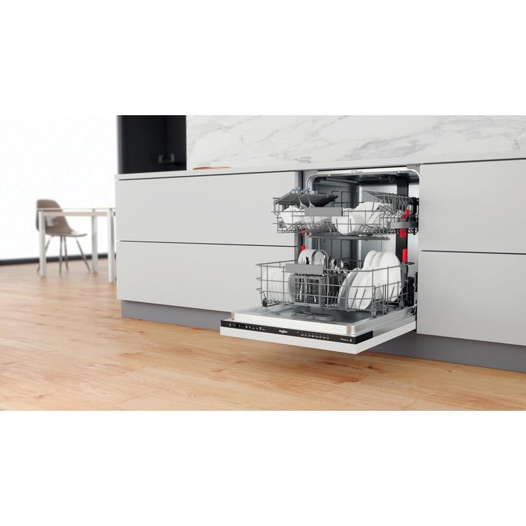 фото Посудомийна машина Whirlpool WIO3C26NP