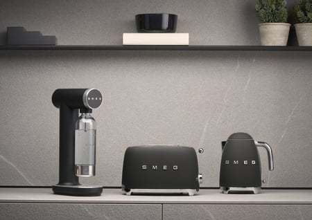 Smeg SKC01BLM saturator Plastik Czarny