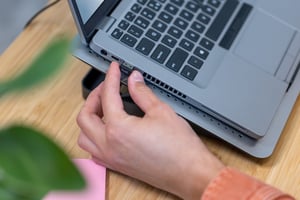 Trust Primo myszka Podróżniczy Oburęczny RF Wireless Optyczny 1600 DPI