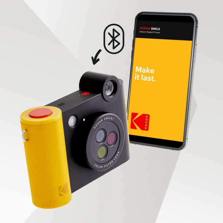фото Мгновенная фотокамера Kodak Smile+ Black/Yellow 1