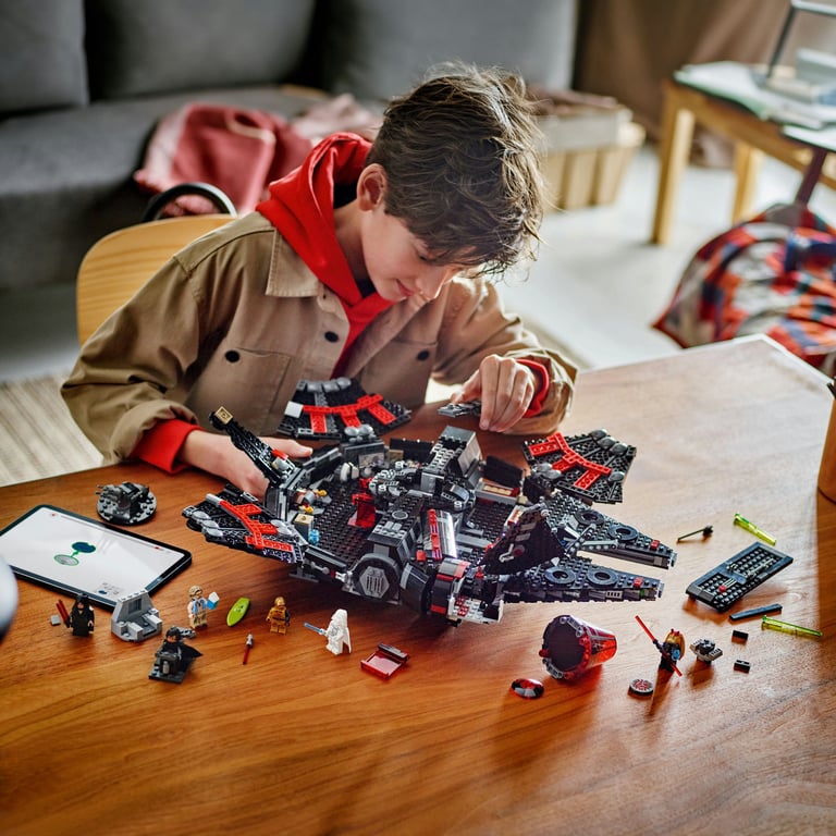 фото Блоковий конструктор LEGO Star Wars Темний сокіл (75389)