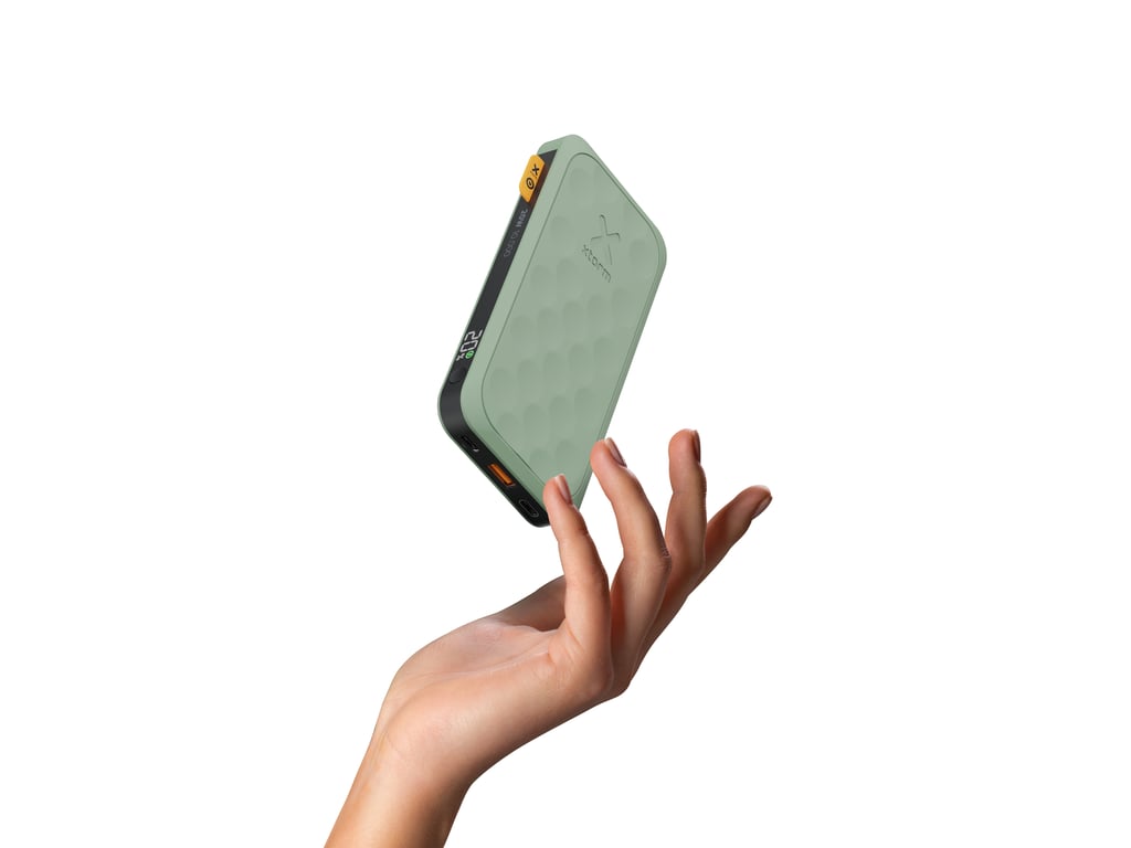 фото Зовнішній акумулятор (павербанк) Xtorm Fuel Series 5 20W 10000 mAh Green (FS5103)
