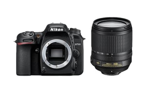 Nikon D7500 + AF-S DX NIKKOR 18-105 VR DSLR Kit with 20.9 MP CMOS Sensor 5568 x 3712 px Black