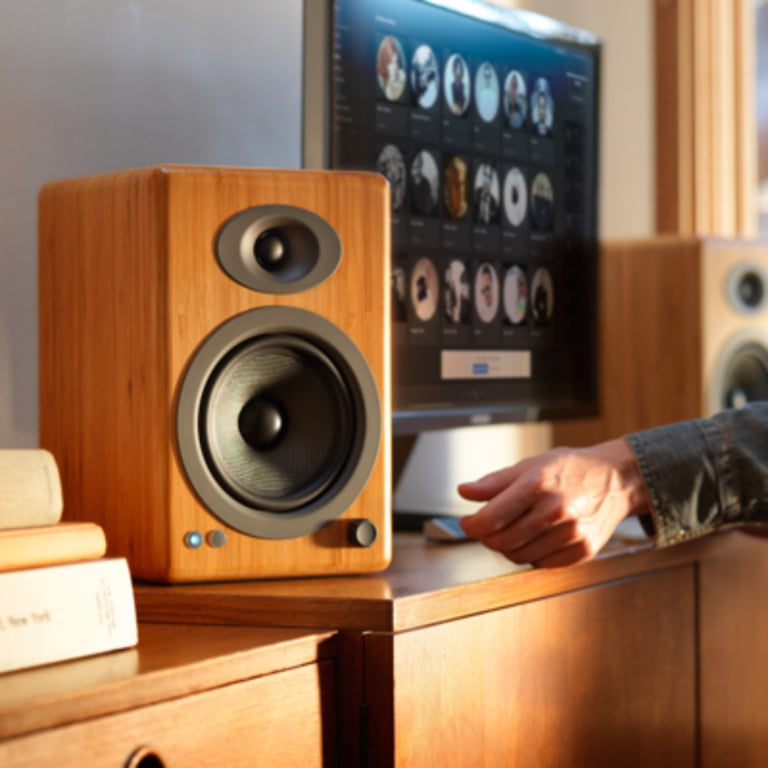 Audioengine A5+ WIRELESS 2-drożny Brązowy Bezprzewodowy 50 W