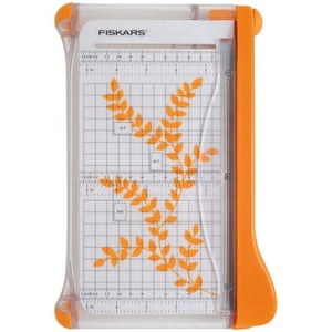 Fiskars 1003922 pappersskärare för 5 ark.