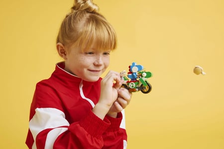 LEGO Super Mario Mario Kart™ – Yoshi Bike
