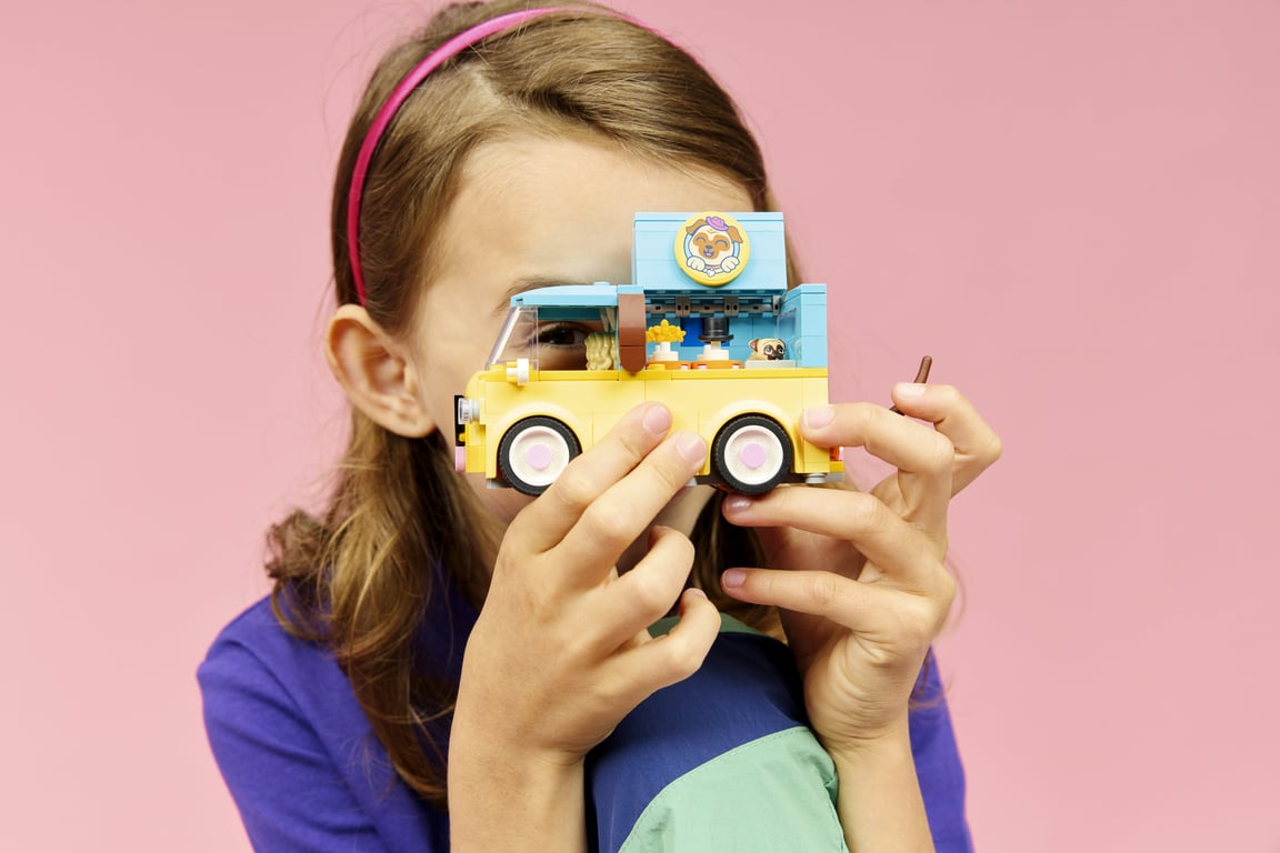 LEGO Friends Furgonetka z akcesoriami dla zwierząt