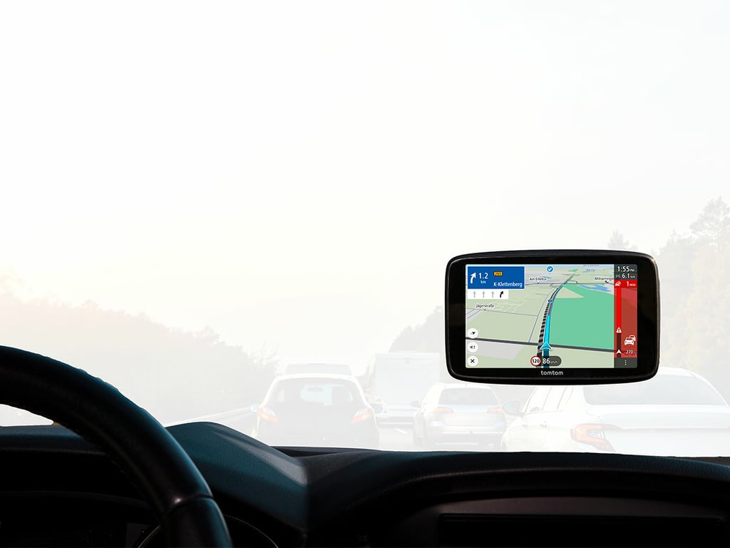 фото GPS-навига́тор автомобильный TomTom GO 7