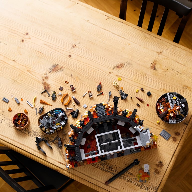 фото Блоковий конструктор LEGO Icons Володар кілець: Барад-Дур (10333)