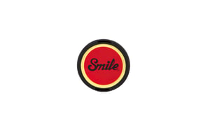 Smile Pin Up Lens Cap for Digital Camera, 6.7 cm, Multicolor