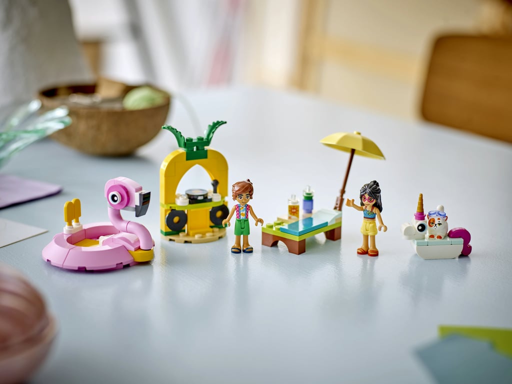 LEGO Friends Impreza na basenie z jednorożcem i flamingiem