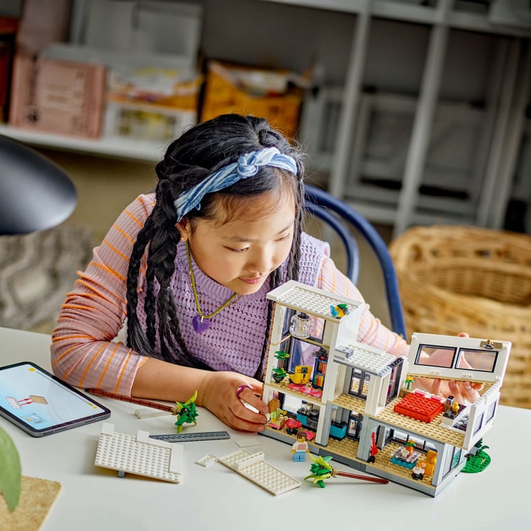 фото Блоковий конструктор LEGO Creator Сучасний будинок 3в1 (31153)