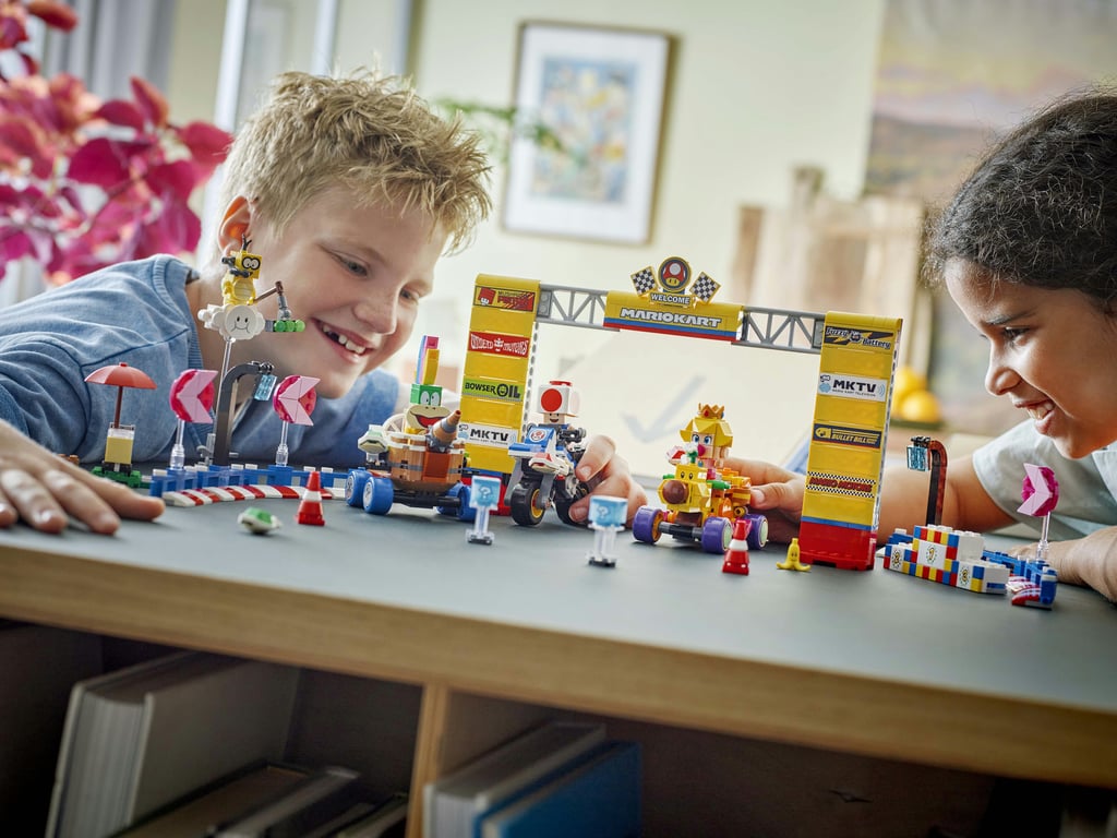 LEGO Super Mario Mario Kart™ – Zestaw Baby Peach i Grand Prix