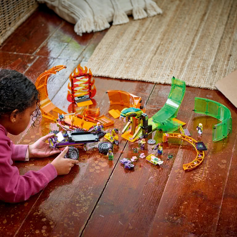 фото Блоковий конструктор LEGO Трюковая арена Двойная петля (60339)