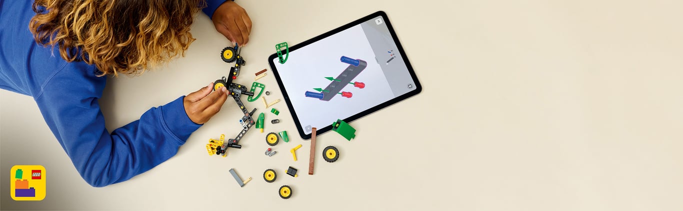 LEGO Technic Harwester kołowy John Deere 1470H