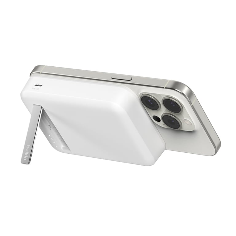 фото Зовнішній акумулятор (павербанк) Belkin BoostCharge Pro 10K 10000mAh 15W White (BPD008BTWH)