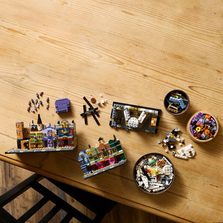 фото Блоковий конструктор LEGO Harry Potter Алея Діаґон Чаклунські крамниці (76444)