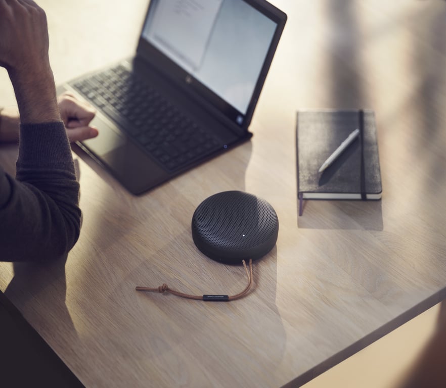 Bang & Olufsen Beosound A1 2nd Gen Antracyt, Czarny