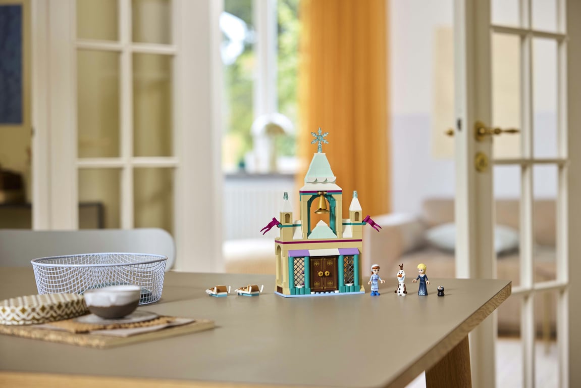 LEGO Disney Princess Kraina lodu — Zamek w Arendelle