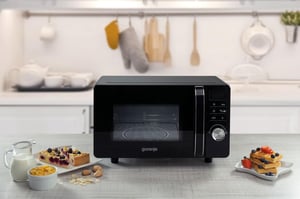 Gorenje MO20S4BC Czarny Mikrofalówka Solo Blat 20 l 700 W
