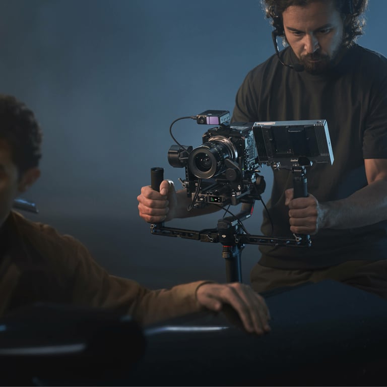 DJI RS 4 Pro Combo Ręczny stabilizator do kamery Czarny