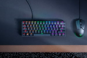 Razer Huntsman Mini USB QWERTY Gaming Keyboard (Scandinavian Layout) Black