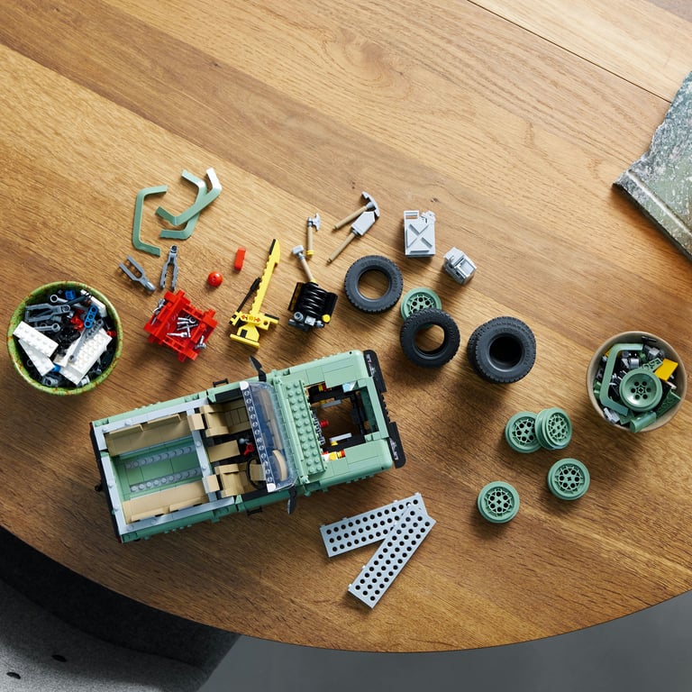 фото Авто-конструктор LEGO Icons Land Rover Classic Defender 90 (10317)