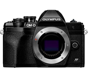 Olympus OM-D E‑M10 Mark IV + 14-150mm 4/3" Mirrorless Camera 20.3 MP Live MOS 5184 x 3888 px Black