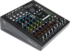 Mackie ONYX 8 8 kan. 20–30 000 Hz Svart