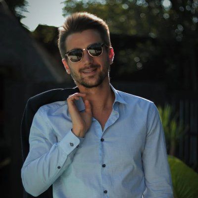 Lucas. pfp