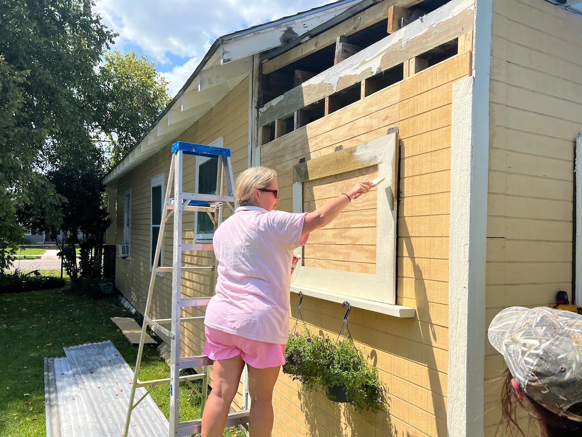 Hands-on care for neighbors