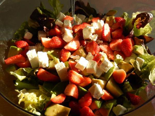 Salade épinard, avocat, feta, fraises