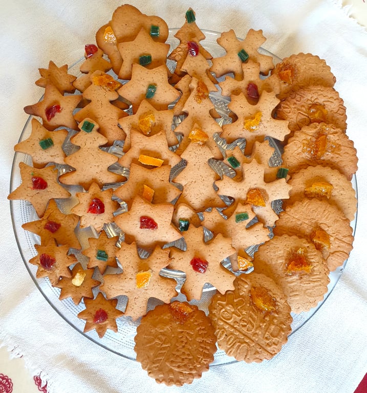 Cuisine Délice - Petits biscuits de Noël au miel