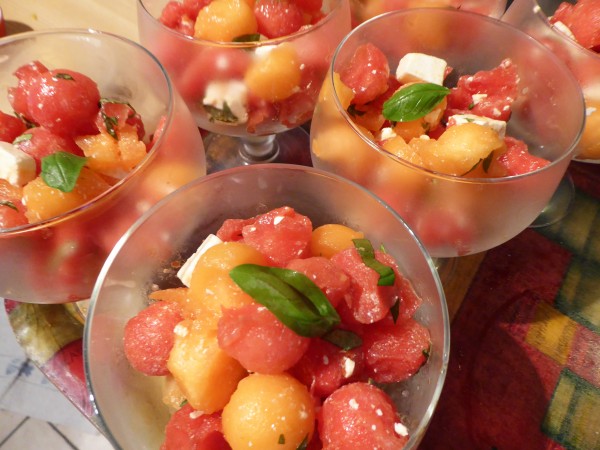 Salades pastèque, melon, féta, basilic