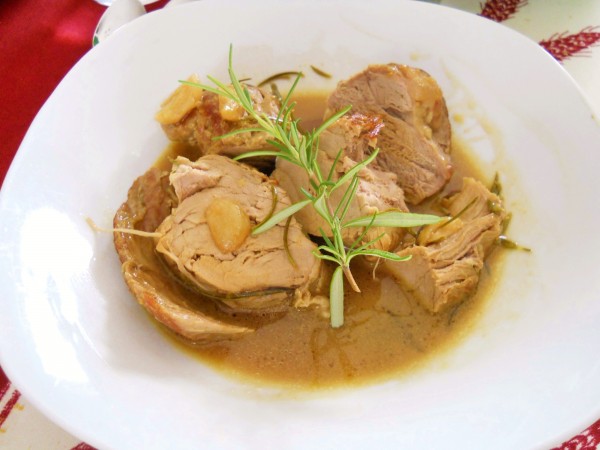 Filet mignon de porc à l'ail et romarin