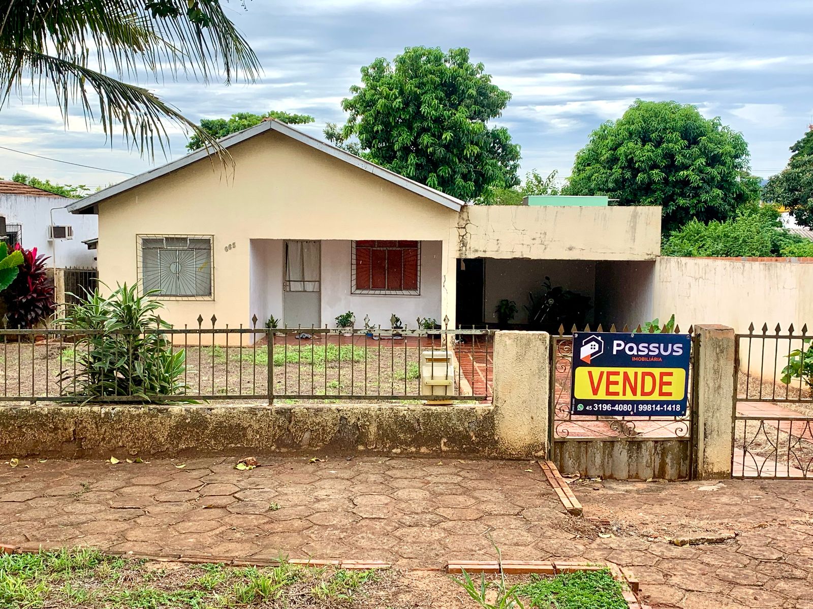 Casa com 155m2 com terreno de 468m2