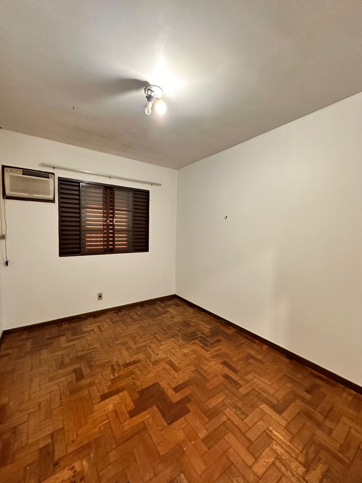 Casa com 4 quartos e terreno de 600m2 — foto 7