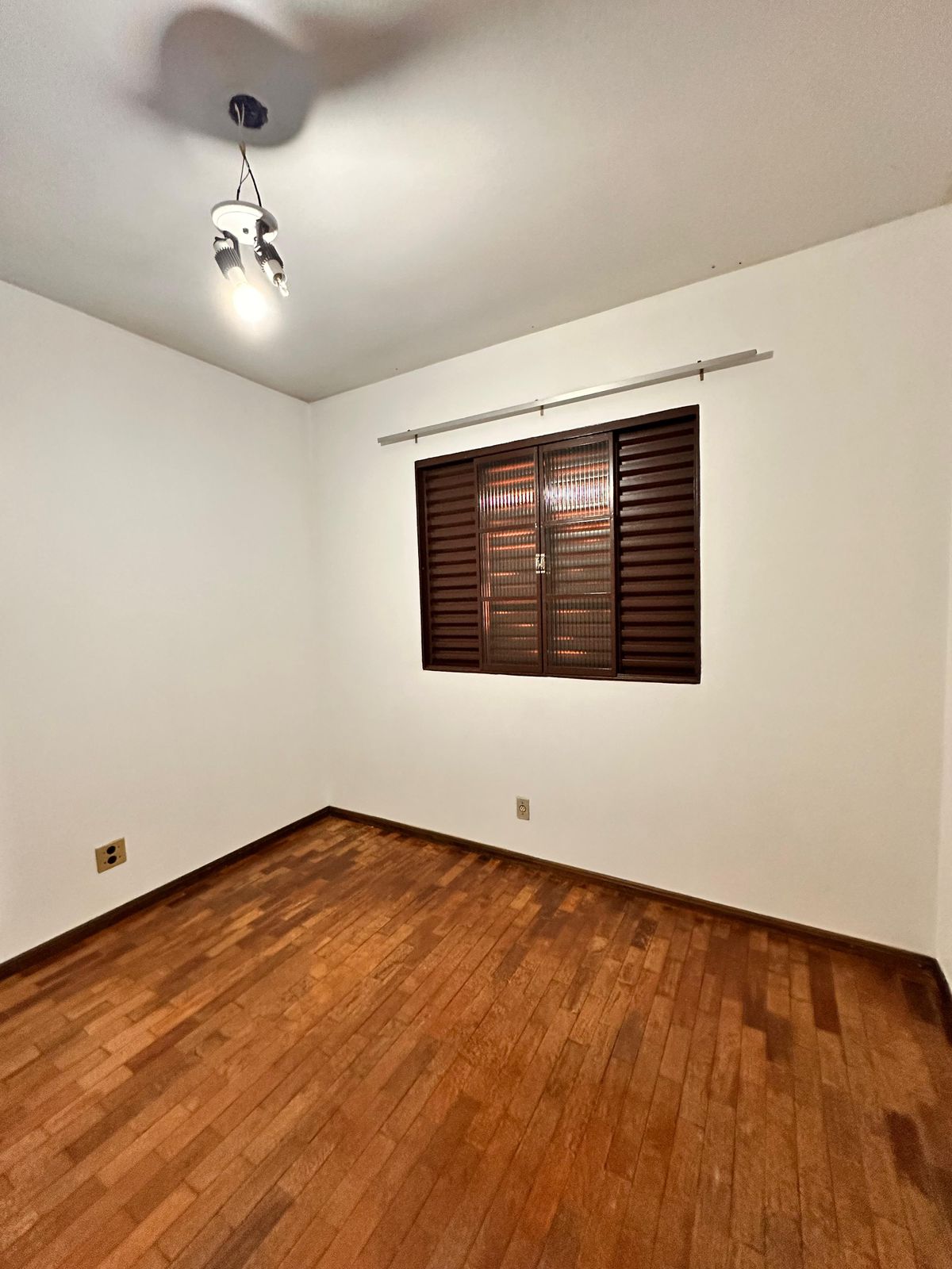 Casa com 4 quartos e terreno de 600m2 — foto 9