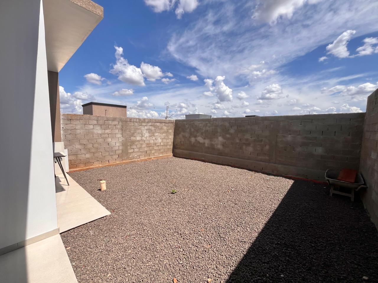 Casa com 1 suíte + 1 quarto e sobra de terreno — foto 12