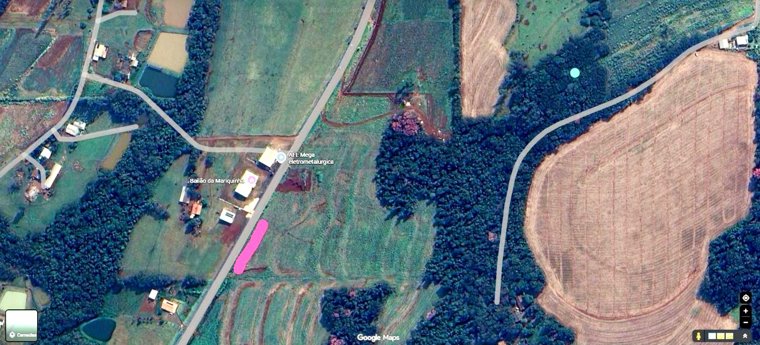 Chácara com 20000m2 encostando no asfalto.