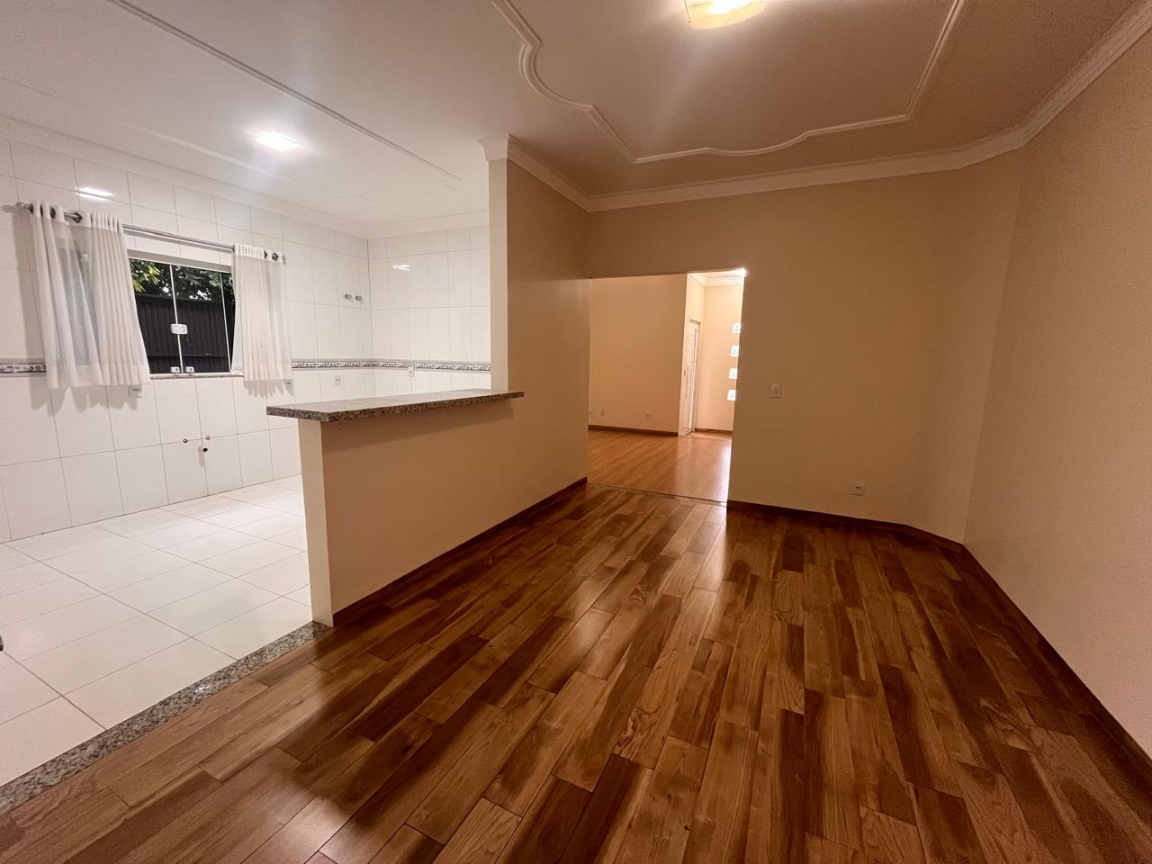 Casa de 191m2 com varanda, hall e sala de estar — foto 14